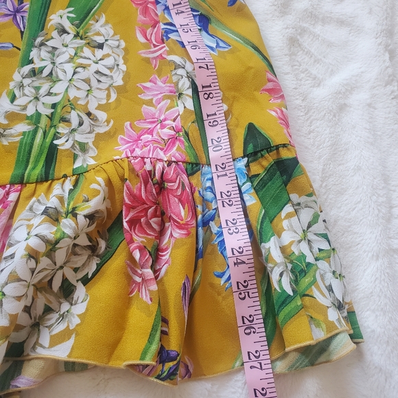 Dolce and Gabbana Hyacinth dress with crochet trim. - Picture 5 of 8